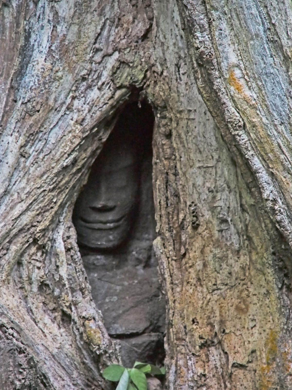 Angkor Prom Angkor Prom