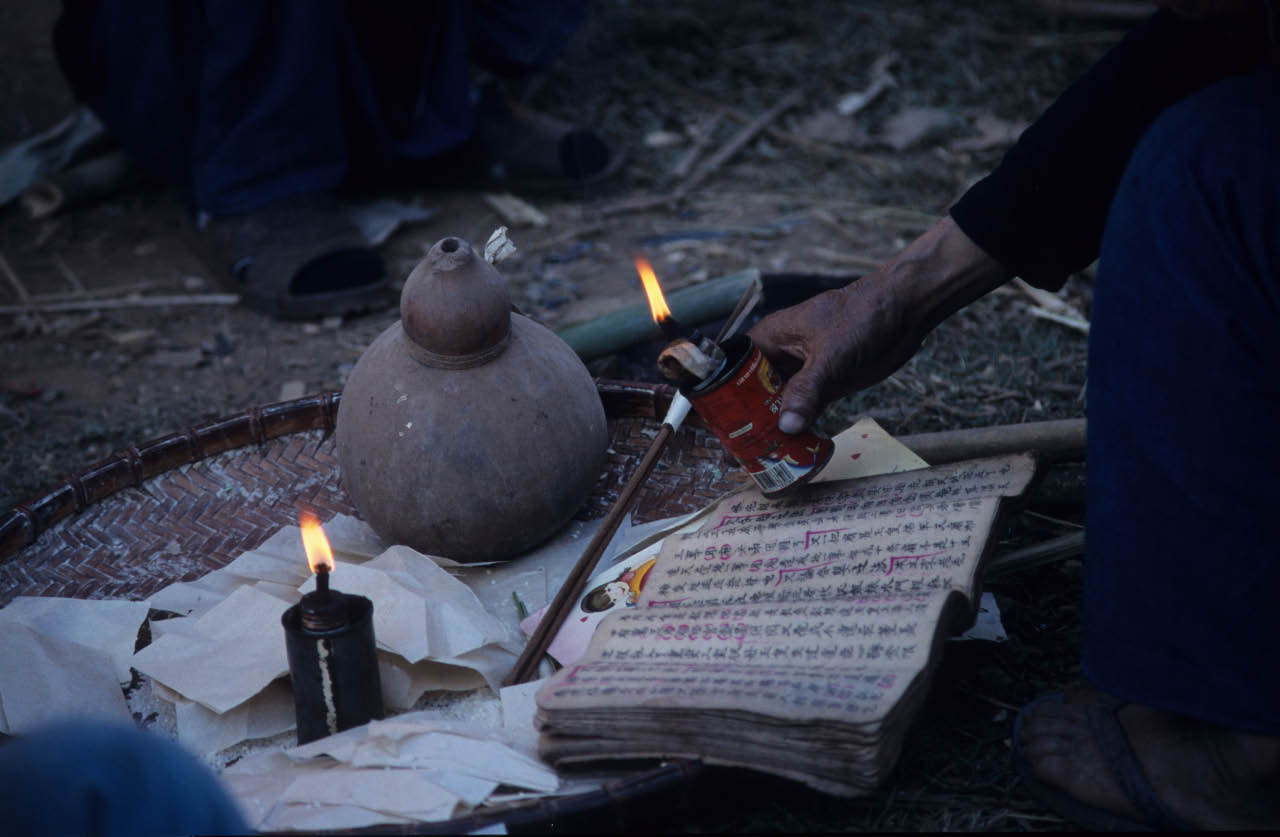 cérémonie animistes au Laos
