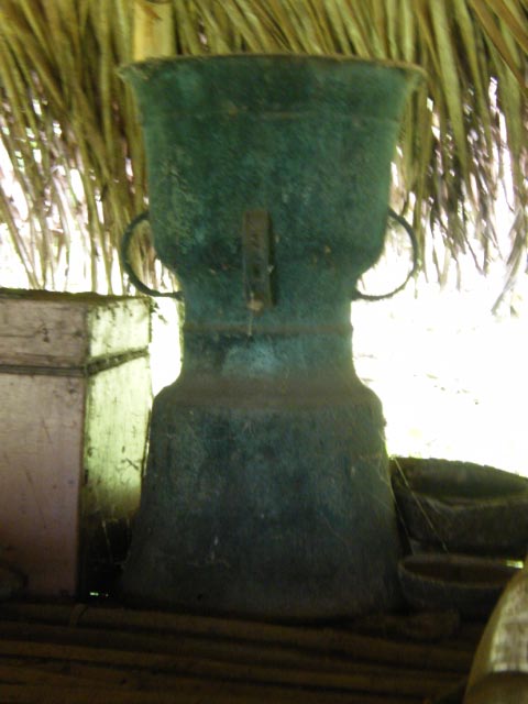 Moko à Lambata Moko dans une maison de l'ancien village de Jontana