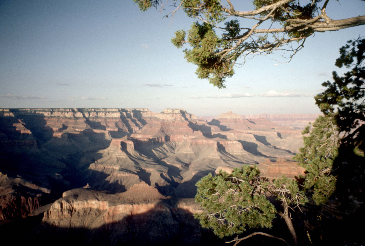 Grand canyon du Colorado soirée au dessus du grand Canyon du Colorado